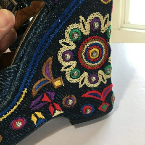 Sam Edelman Denim Embroidered Wedge Platforms - Picture 1 of 12